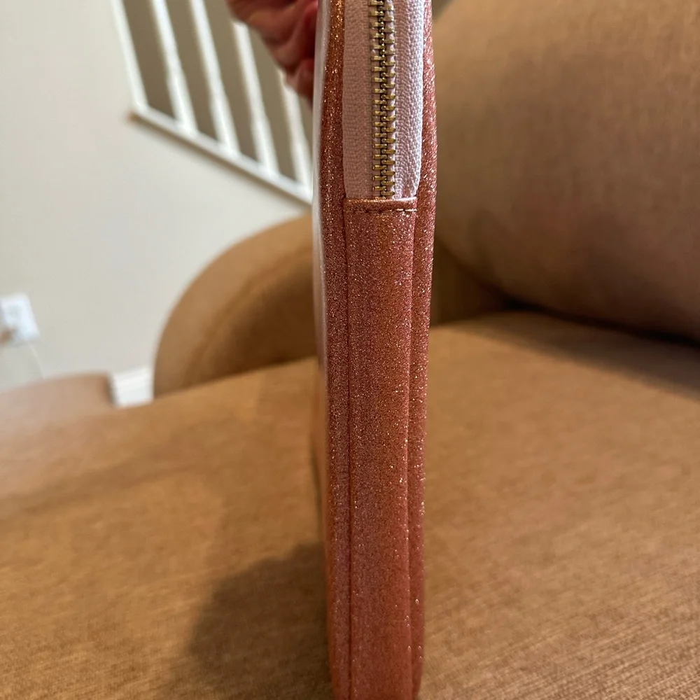 Gorgeous Sparkling Kate Spade Computer Case in Rose Gold💖 Excellent Condition!